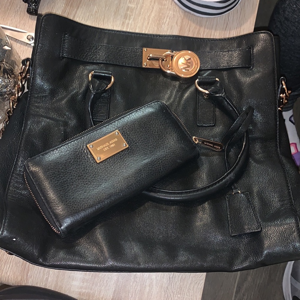 Beautiful authentic MK tote and wallet set!